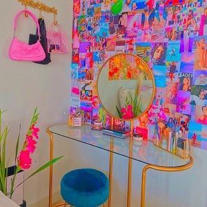 Meet your Posher, Melanie